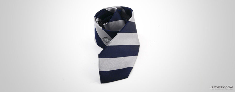 cravatta personalizzata a righe grige e nere