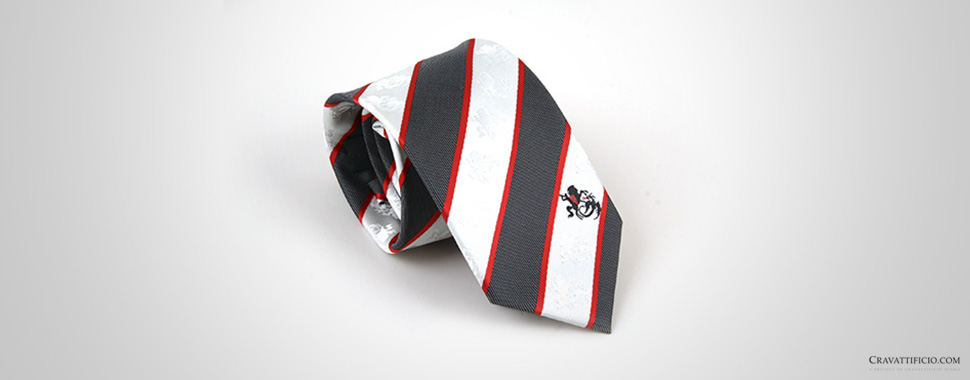 cravatta personalizzata a righe bianca